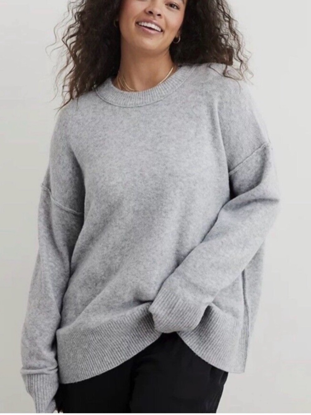 aerie Relaxed Crewneck Sweater in Light Gray